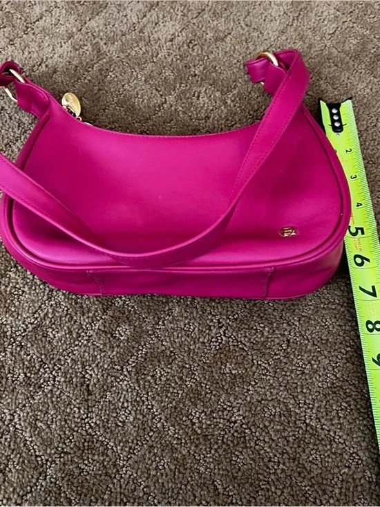 Etienne Aigner small pink leather  shoulder bag with gold hardware - Picture 3 of 7